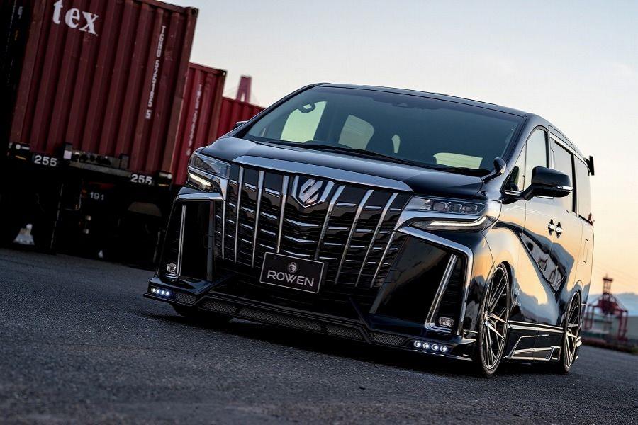  Toyota Alphard by Rowen 2018 года  (фото 12 из 12)